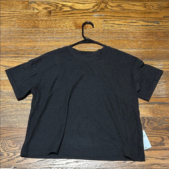 FLX Tops - Elegant Black Women's Short Sleeve Tee